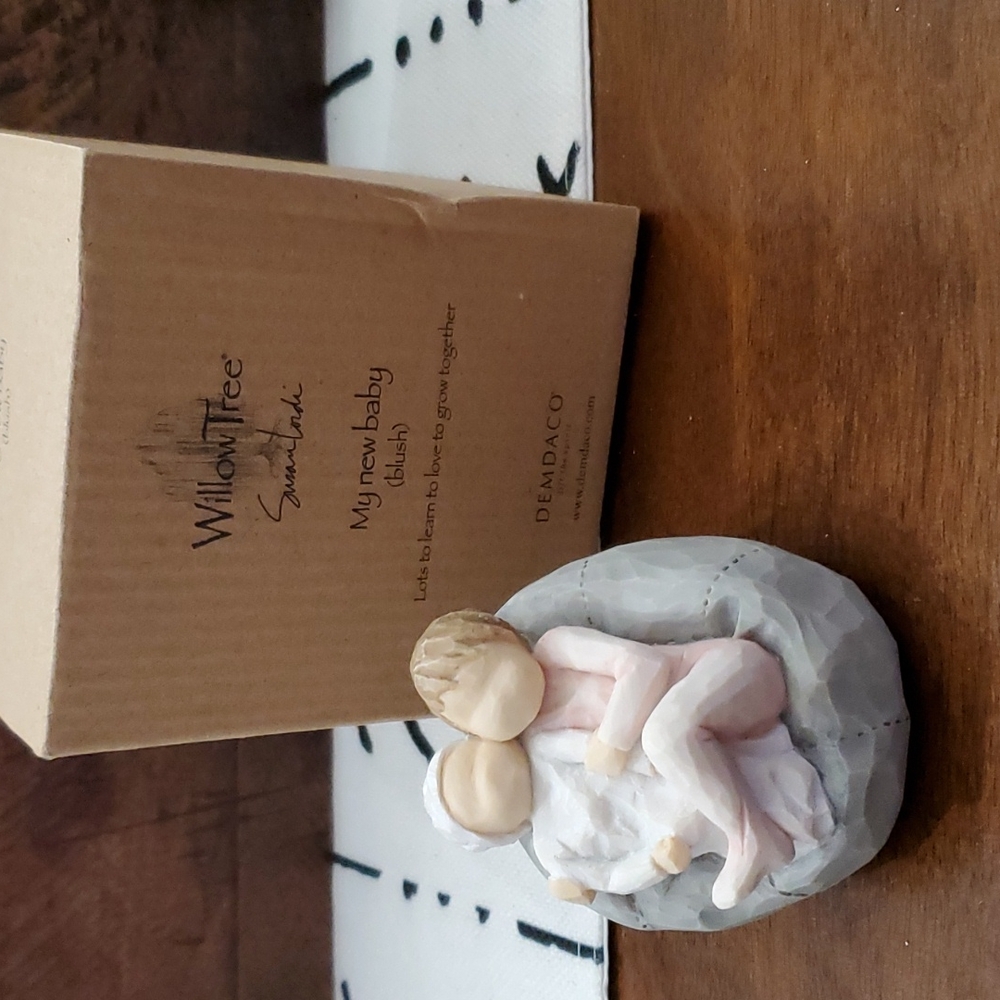 New w/o box Willow Tree My New Baby (Blush)
